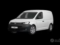 Usata VW Caddy 122 CV (89 kW) 2022 Bianco Monovolume