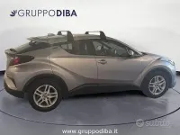Usata Toyota C-HR Active 122 CV (89 kW) 2021 Grigio SUV