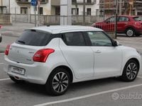 Usata Suzuki Swift 90 CV (66 kW) 2019 Bianco Utilitaria