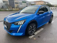 Usata Peugeot 208 Allure 101 CV (74 kW) 2020 Blu Utilitaria