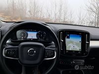 Usata Volvo XC40 150 CV (110 kW) 2019 Grigio SUV