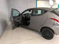 Usata Lancia Ypsilon Silver 70 CV (51 kW) 2023 Grigio Utilitaria
