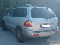 Usata Hyundai Santa Fe 112 CV (82 kW) 2005 Grigio SUV