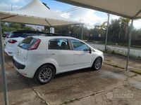 Usata Fiat Punto 95 CV (69 kW) 2012 Bianco Utilitaria