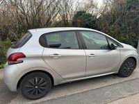 Usata Peugeot 208 75 CV (55 kW) 2016 Grigio Utilitaria