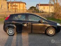 Usata Fiat Grande Punto 65 CV (47 kW) 2007 Nero Utilitaria