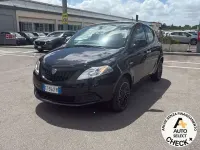 Usata Lancia Ypsilon 69 CV (50 kW) 2024 Nero Utilitaria