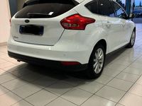 Usata Ford Focus Titanium 120 CV (88 kW) 2017 Beige Berlina