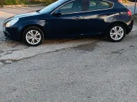 Usata Alfa Romeo Giulietta Progression 105 CV (77 kW) 2012 Viola Utilitaria