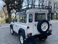 Usata Land Rover Defender 109 CV (80 kW) 1990 Bianco SUV
