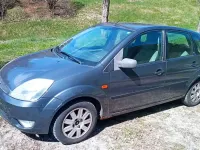 Usata Ford Fiesta Ghia 68 CV (50 kW) 2002 Grigio Utilitaria