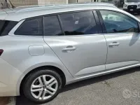 Usata Renault Mégane GrandTour Business 116 CV (85 kW) 2019 Grigio Station wagon