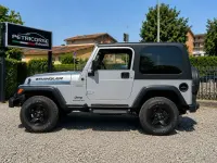 Usata Jeep Wrangler Sport 143 CV (105 kW) 2004 Grigio SUV