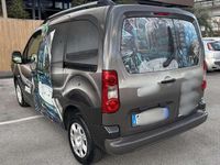 Usata Peugeot TePee Access 92 CV (67 kW) 2012 Nero Station wagon