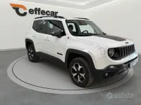Usata Jeep Renegade Trailhawk 170 CV (125 kW) 2020 Bianco SUV