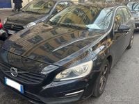 Usata Volvo V60 Business Edition 119 CV (87 kW) 2017 Nero Station wagon