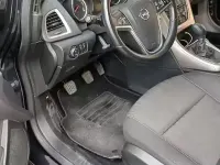 Usata Opel Astra 110 CV (80 kW) 2012 Nero Berlina
