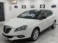 Usata Lancia Delta Platinum 120 CV (88 kW) 2012 Bianco Utilitaria