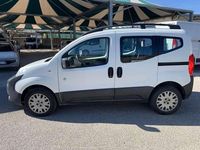 Begagnad Peugeot Bipper Outdoor 75 HK (55 kW) 2011 Vit Minibuss