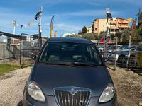 Usata Lancia Musa Gold 95 CV (69 kW) 2010 Grigio Monovolume