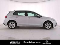 Usata VW Golf VIII Life 116 CV (85 kW) 2021 Grigio Utilitaria