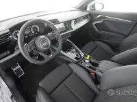 Käytetty Audi A3 e-tron Ambiente 150 HP (110 kW) 2025 Harmaa Viistoperä