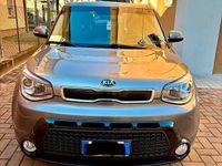 Usata Kia Soul 2016 Grigio SUV