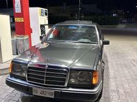 Usata Mercedes E200 122 CV (89 kW) 1991 Berlina