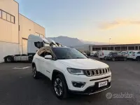 Usata Jeep Compass Limited 120 CV (88 kW) 2018 Beige SUV