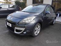 Usata Renault Scénic III Luxe 110 CV (80 kW) 2010 Nero Monovolume