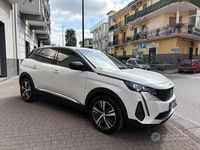 Usata Peugeot 3008 Allure 130 CV (95 kW) 2023 Bianco Monovolume