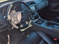 Usata Jaguar XE Portfolio 180 CV (132 kW) 2016 Nero Berlina