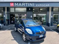 Usata Toyota Yaris Sol 69 CV (50 kW) 2006 Blu Berlina