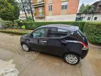 Usata Lancia Ypsilon Silver 69 CV (50 kW) 2011 Nero Utilitaria