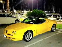 Usata Alfa Romeo Spider 150 CV (110 kW) 2002 Giallo Cabrio