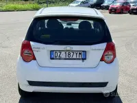 Usata Chevrolet Aveo 82 CV (60 kW) 2010 Bianco Berlina