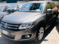 Usata VW Tiguan Sportline 170 CV (125 kW) 2011 Grigio SUV