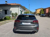 Occasion Ford Focus Style 125 ch (91 kW) 2023 Gris Berline