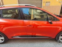 Usata Renault Clio GrandTour 90 CV (66 kW) 2015 Rosso Station wagon