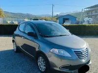 Usata Lancia Ypsilon 69 CV (50 kW) 2012 Grigio Utilitaria