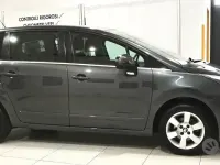 Usata Peugeot 5008 Active 115 CV (84 kW) 2015 Grigio Monovolume