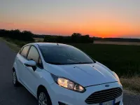 Usata Ford Fiesta 75 CV (55 kW) 2016 Bianco Utilitaria