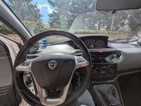 Usata Lancia Ypsilon 60 CV (44 kW) 2016 Bianco Utilitaria