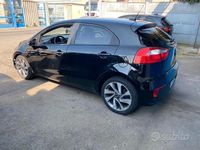 Usata Kia Rio 90 CV (66 kW) 2016 Nero Utilitaria