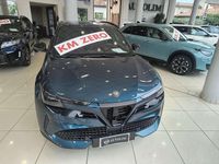 Nuova Alfa Romeo Junior Edizione Speciale 136 CV (100 kW) 2025 Blu navigli tetto nero SUV