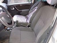 Usata Dacia Duster Lauréate 105 CV (77 kW) 2011 Grigio Station wagon