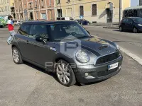 Usata Mini Cooper S Pepper 175 CV (128 kW) 2008 Grigio Utilitaria