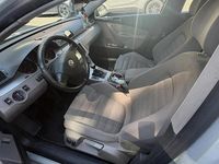 Usata VW Passat Highline 140 CV (102 kW) 2008 Grigio Station wagon