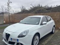Usata Alfa Romeo Giulietta Exclusive 120 CV (88 kW) 2015 Utilitaria