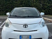 Usata Toyota iQ 68 CV (50 kW) 2009 Bianco Utilitaria